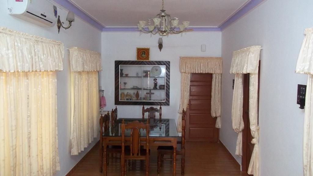 Aroma Home Stay Kochi المظهر الخارجي الصورة